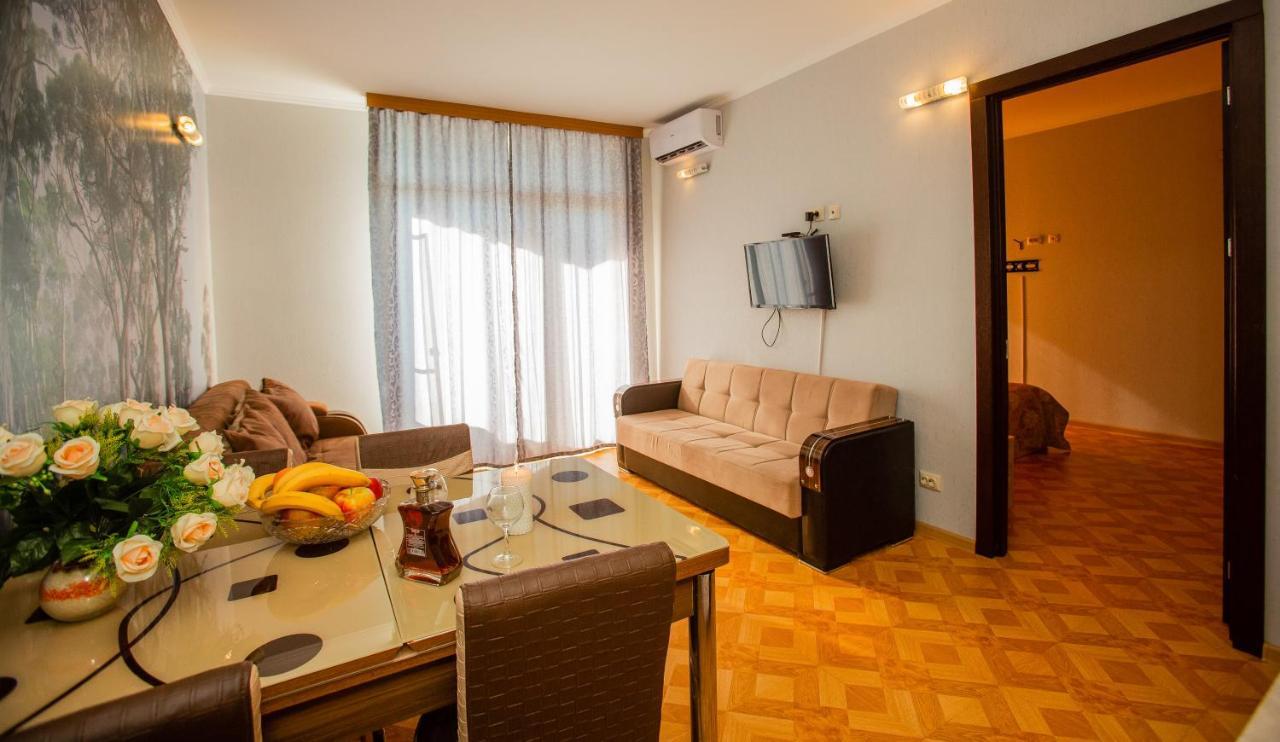 Tower Apartments Batum Dış mekan fotoğraf
