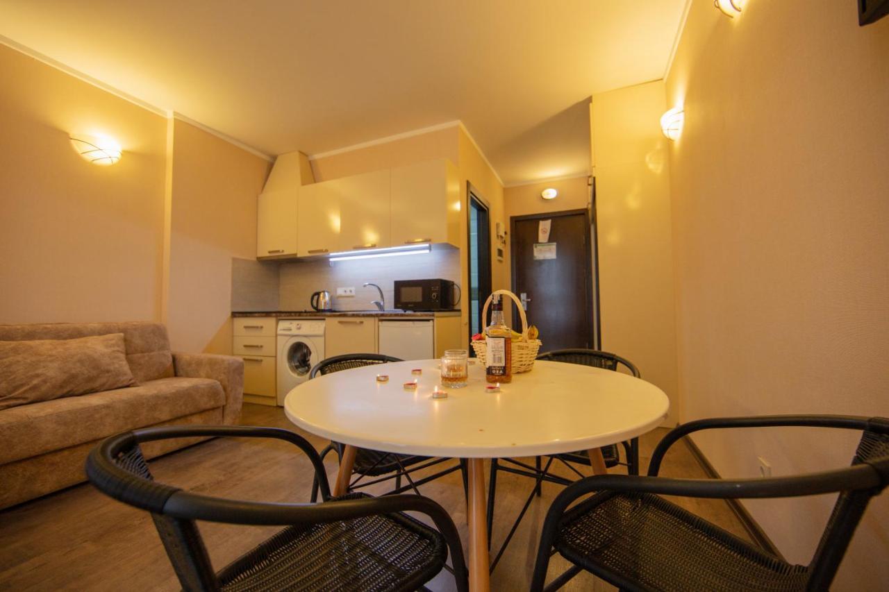 Tower Apartments Batum Dış mekan fotoğraf