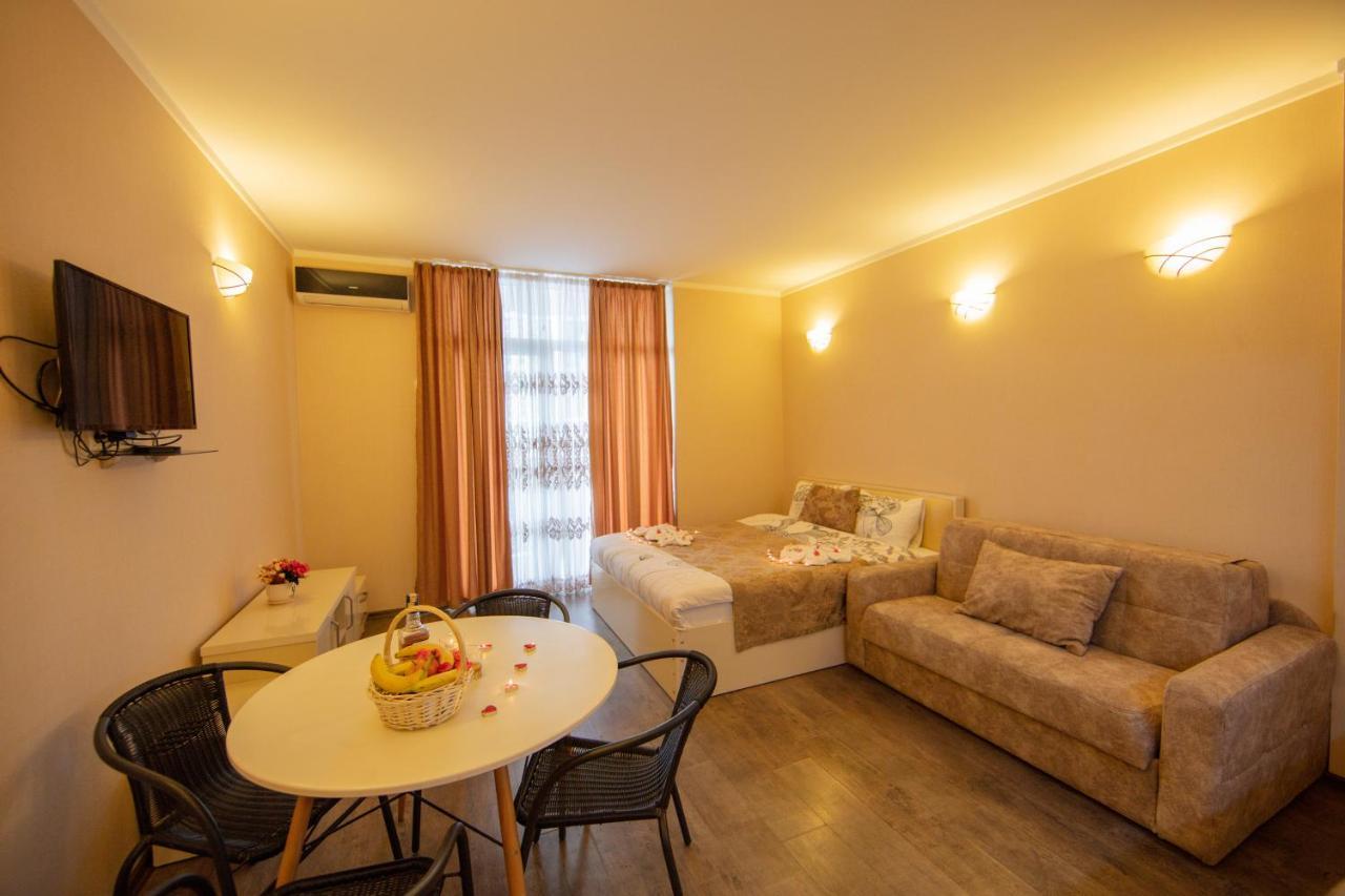 Tower Apartments Batum Dış mekan fotoğraf