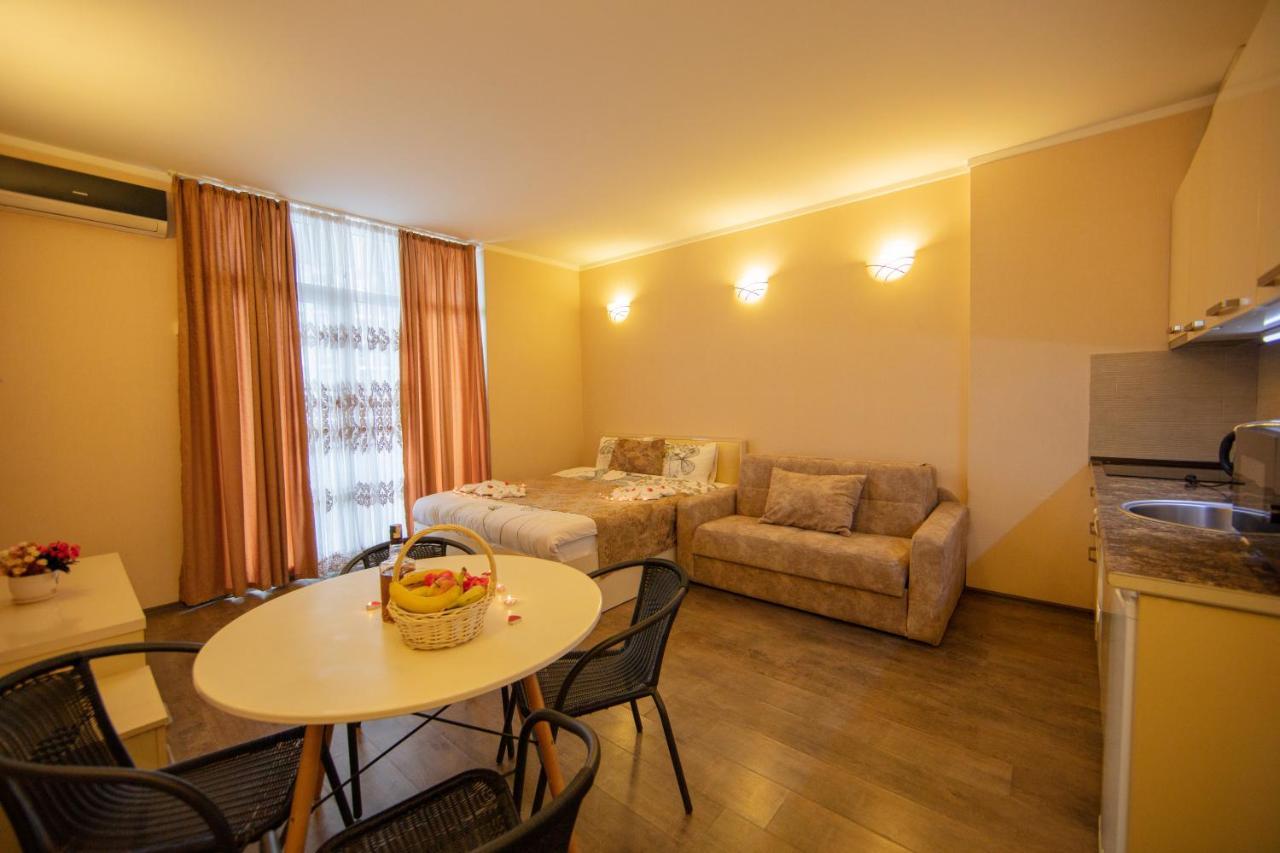 Tower Apartments Batum Dış mekan fotoğraf