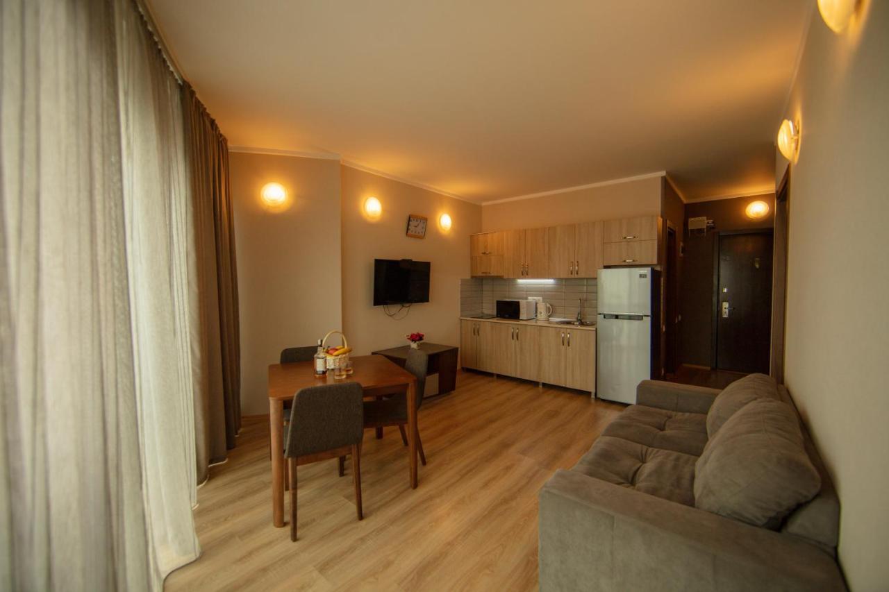 Tower Apartments Batum Dış mekan fotoğraf