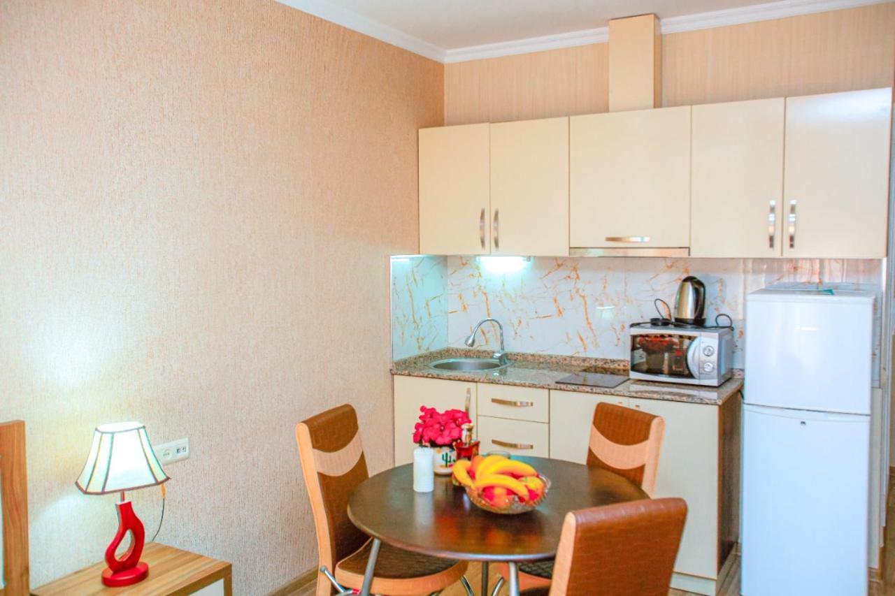 Tower Apartments Batum Dış mekan fotoğraf