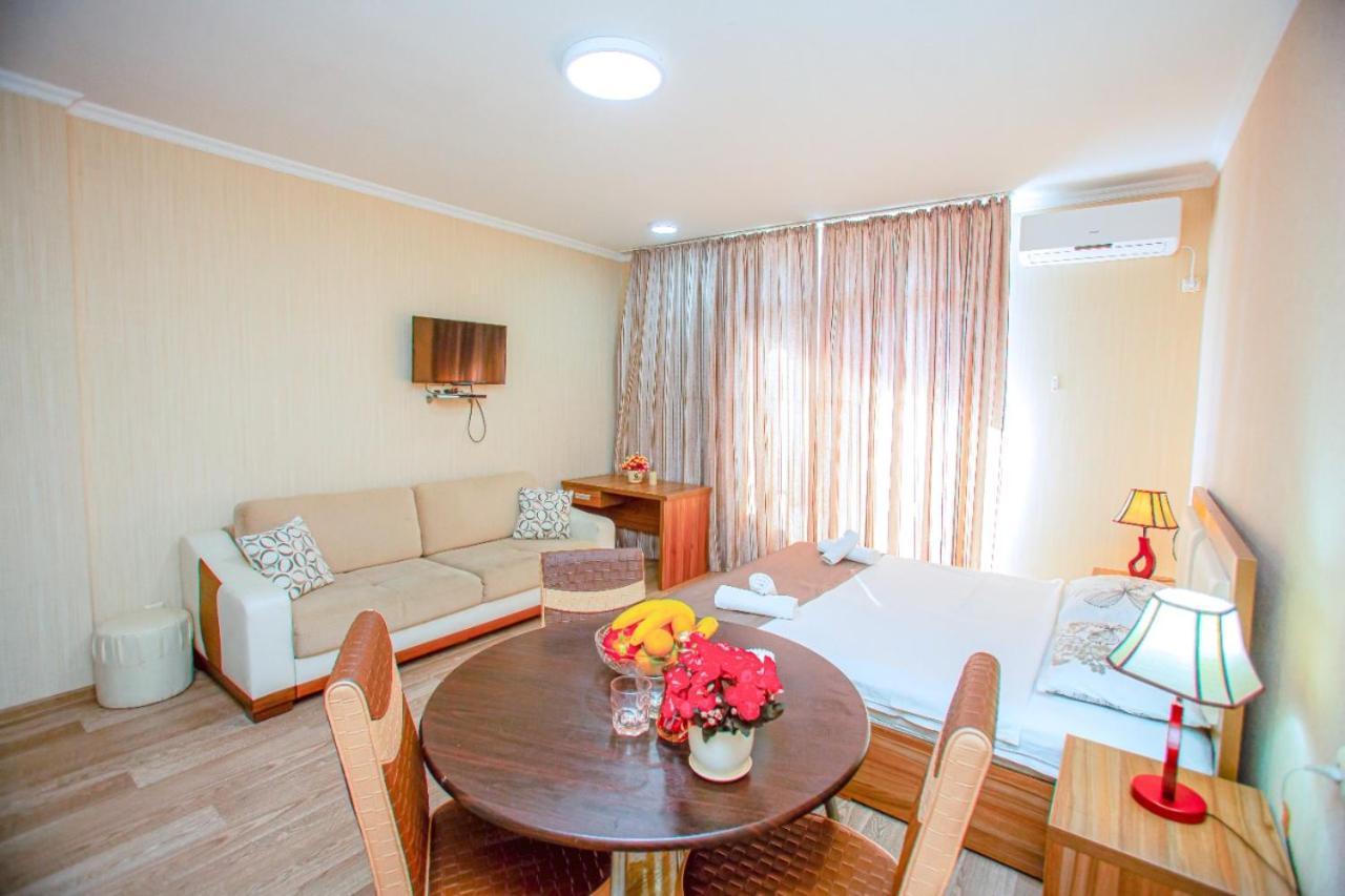 Tower Apartments Batum Dış mekan fotoğraf